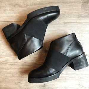 COS / black leather platform boots